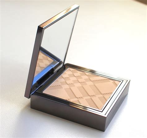 fresh glow compact burberry|Burberry deep makeup.